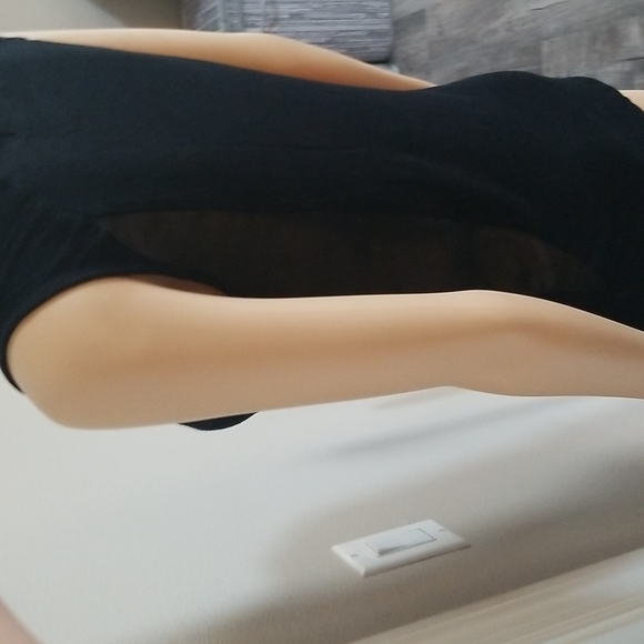 Mesh Black tank top - Picture 5 of 5